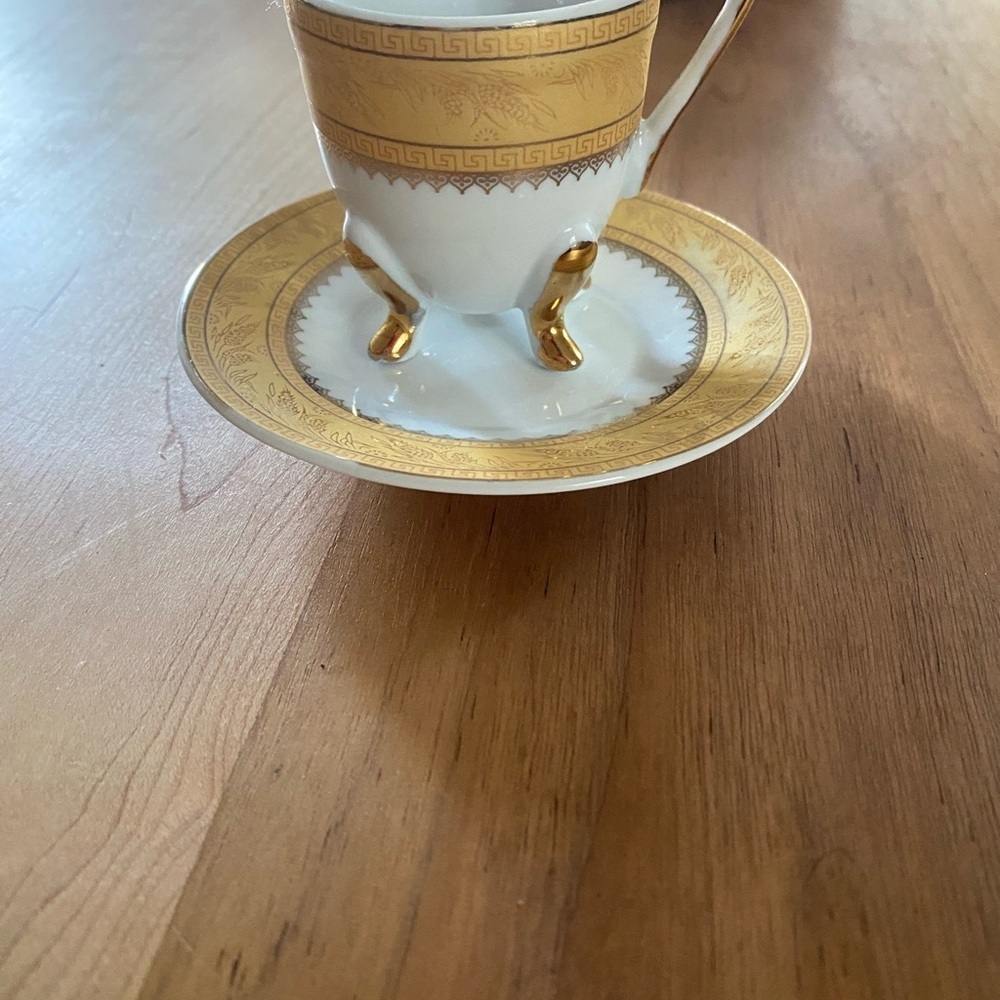 Vintage Porcelain Demitasse Elegant Gold White Footed Mini Teacup Saucer Set - Picture 14 of 15